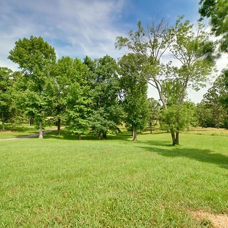Serene Mcewen Cottage About 2 Mi To Golf Course! Exteriör bild